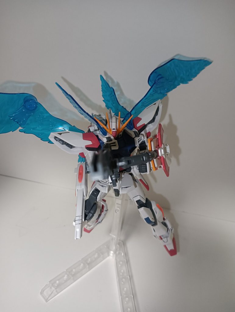 ポーズ決めるのって難しいですね。30分やってこれです笑。ピンぼけもしてるし全くセンスがない笑