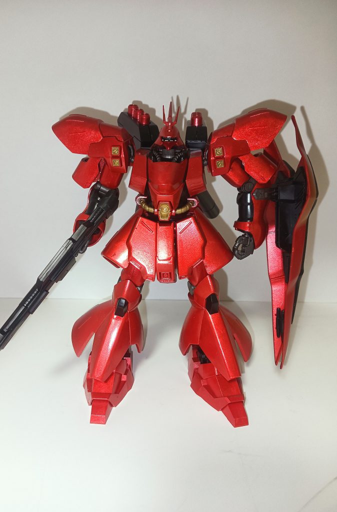 クリアレッド塗装のザクとサザビー–3枚目/制作者：いくら丼