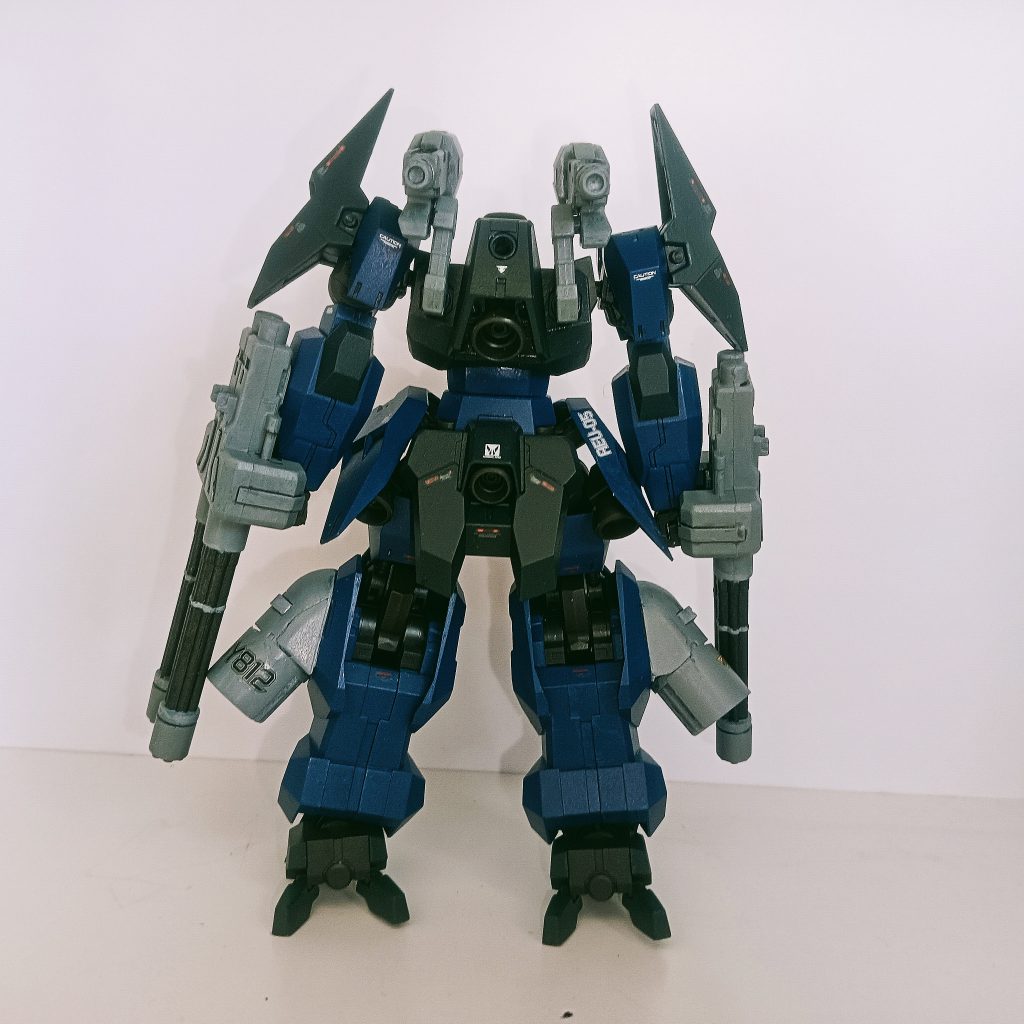 後ろ姿、なんか暗いね