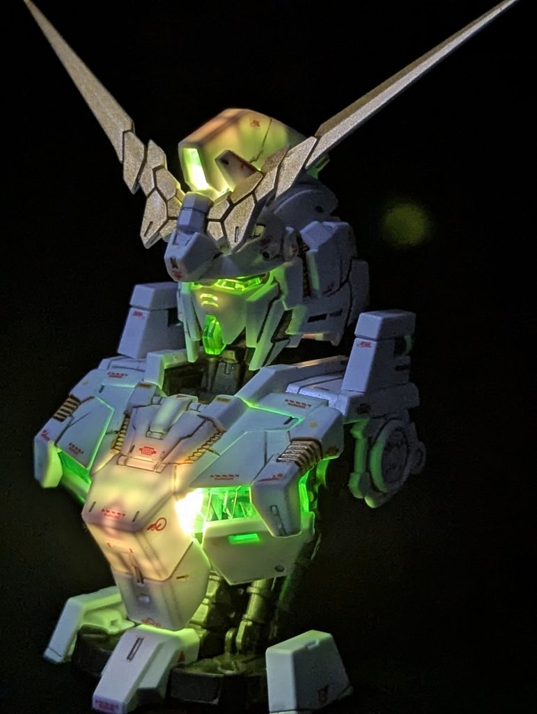 今回のルミナスユニットはめちゃくちゃ良い仕事してます。サイコフレームがめっちゃ光ってる👍