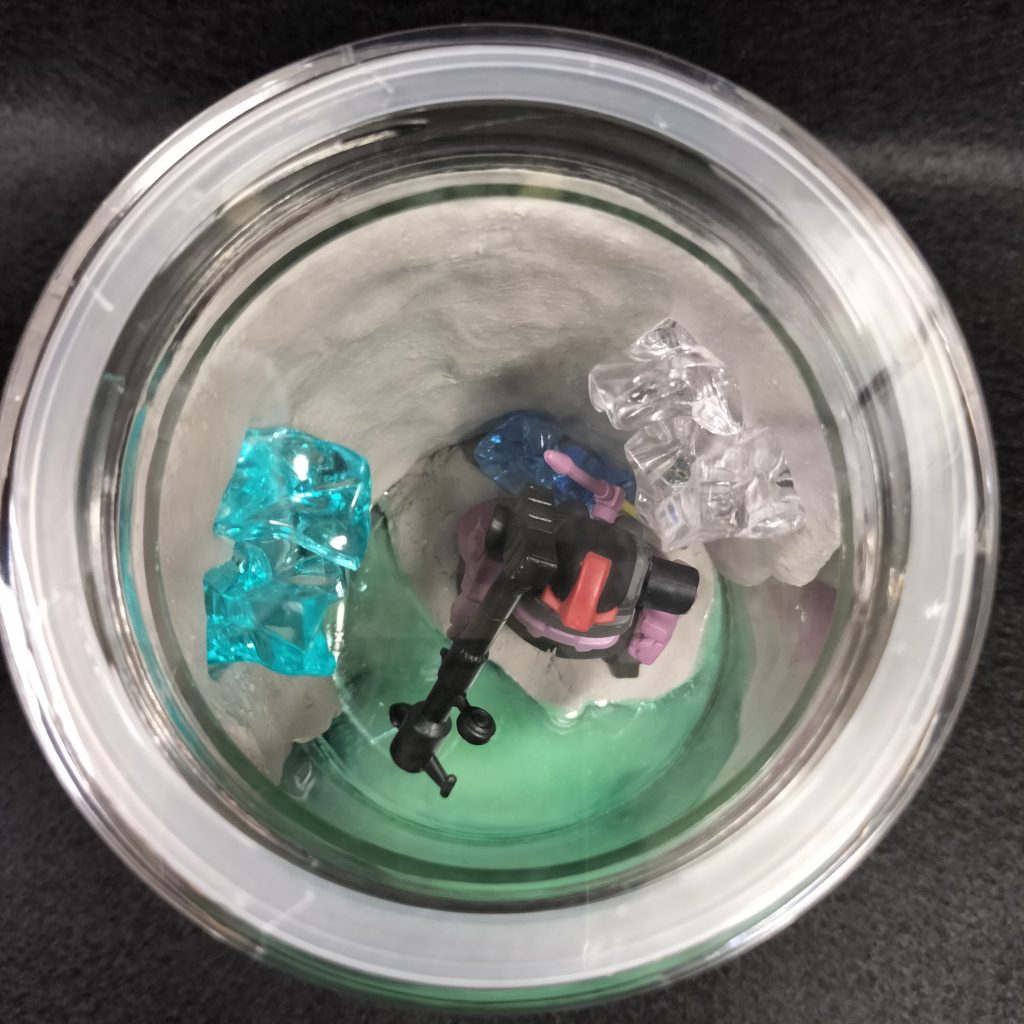 瓶詰めドム–3枚目/制作者：ボノボ