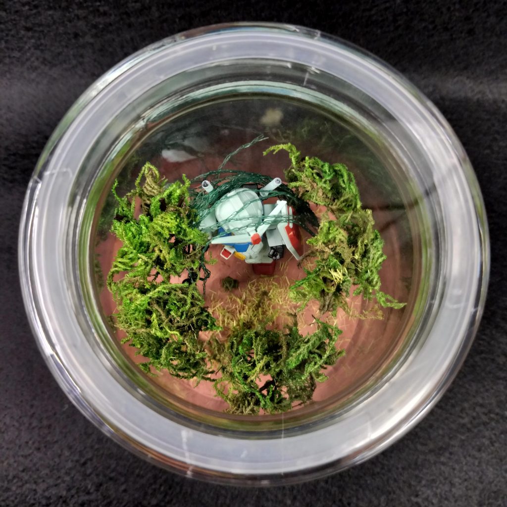 瓶詰めガンダム–4枚目/制作者：ボノボ