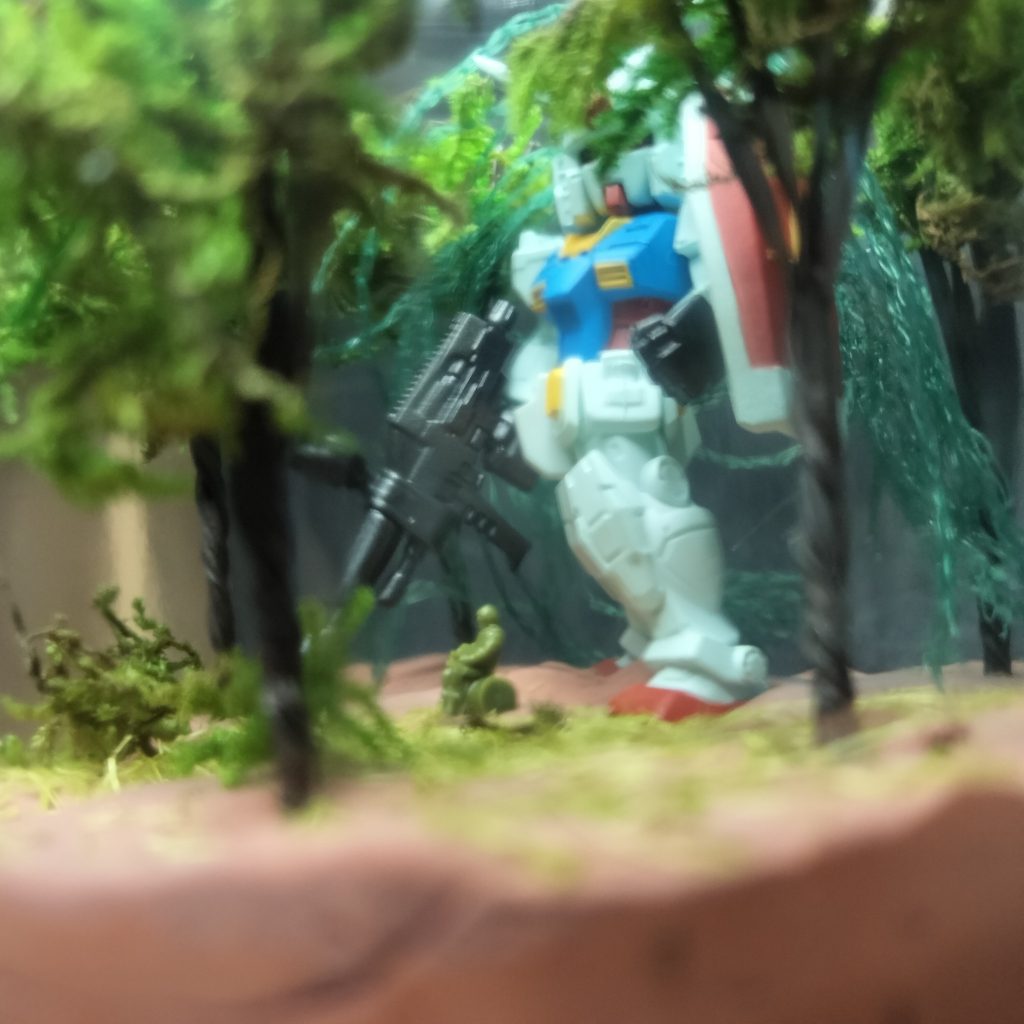 網掛けてカモフラです(gundam-kao4)