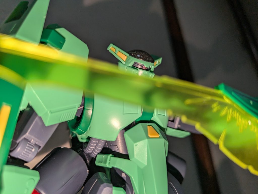 モノアイがレクイエムのザクっぽいんだ