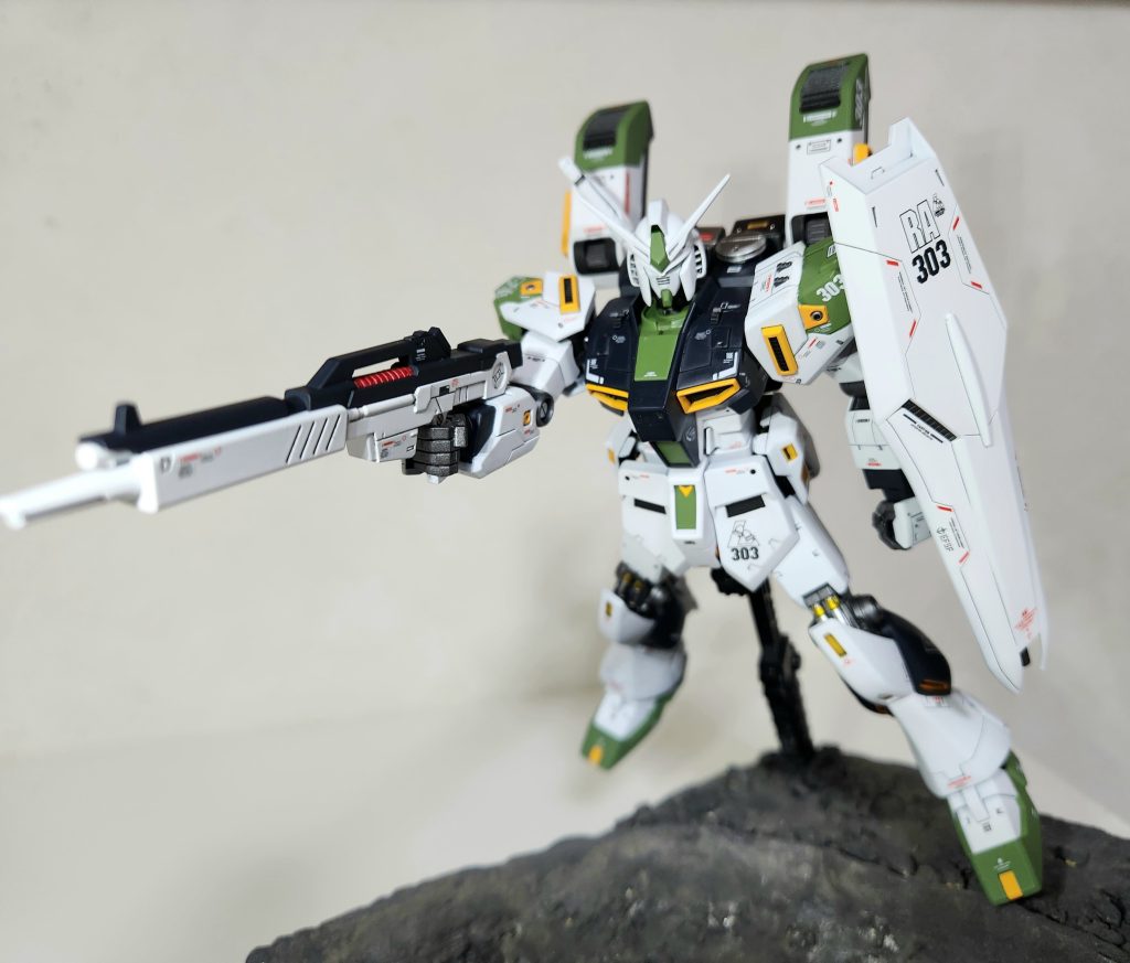 って事でアクションベースに設置です！やっぱ高機動型は浮かしてナンボやね(*^^)v