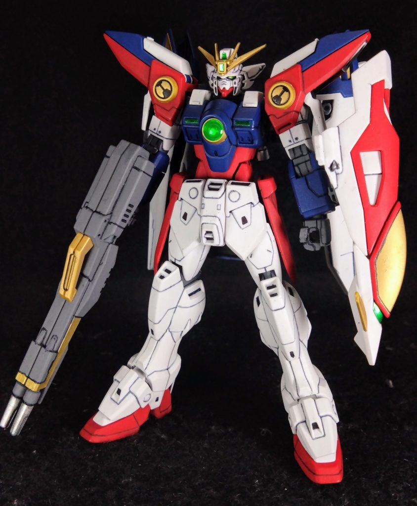 正面胴体が短い感じがしたので腹部で1ミリ延長しています