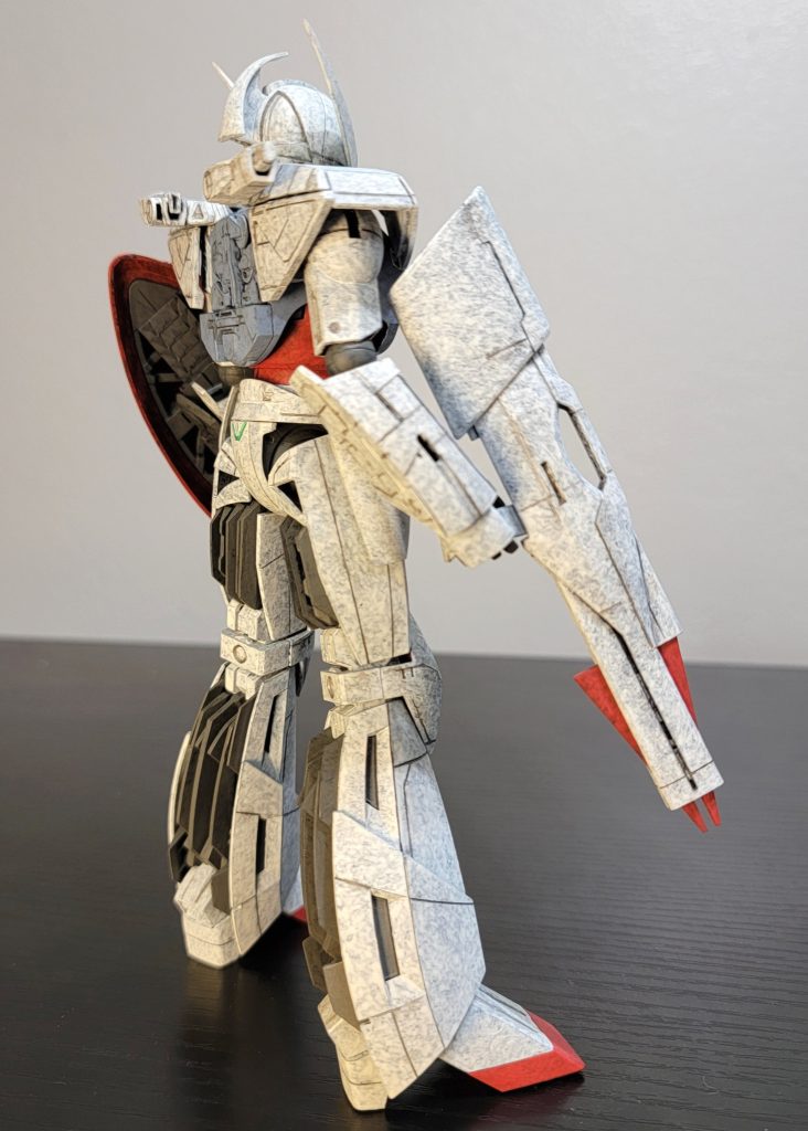 MG 1/100 ターンエーガンダム 筆塗り–5枚目/制作者：Dinny_Chin