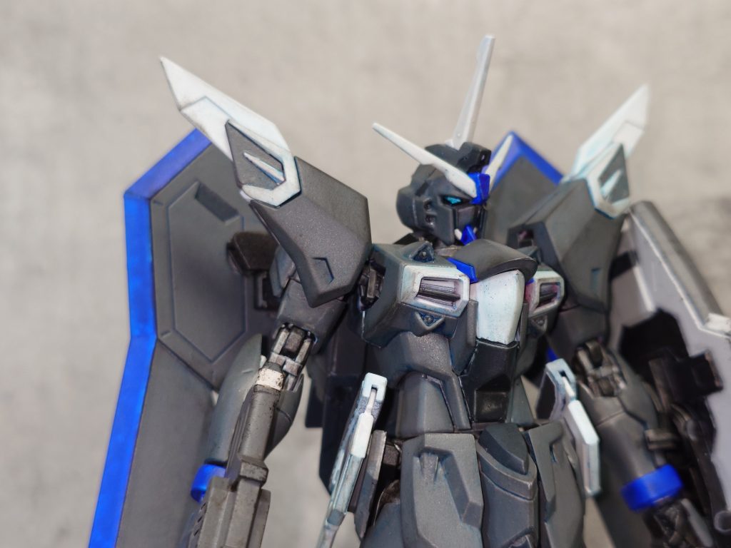 カメラアイは、クレオスの青竹色へ変更