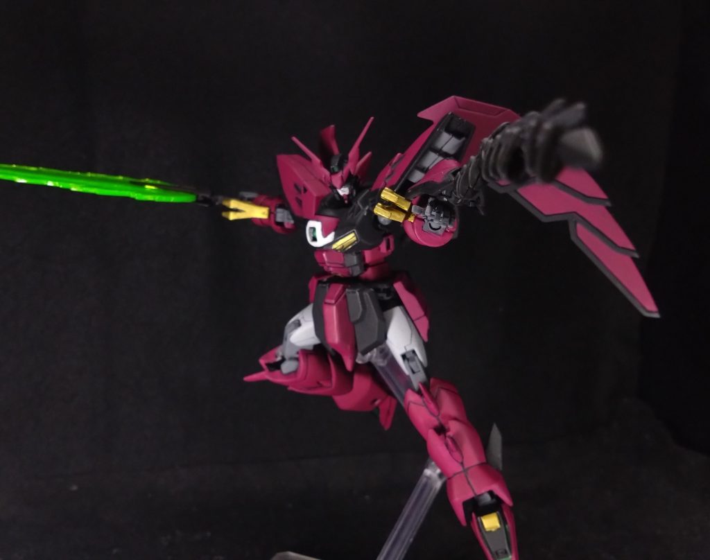 ヒートロッドでアクション後発のHGACから平手と武器持ち手を流用しています