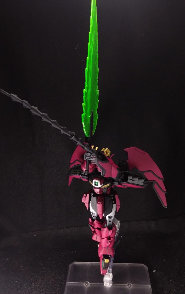 「必要ないのだ…宇宙にとって、貴様達は!!」ビームソードは1/100のものを流用、グリップのみ長いものに交換しています