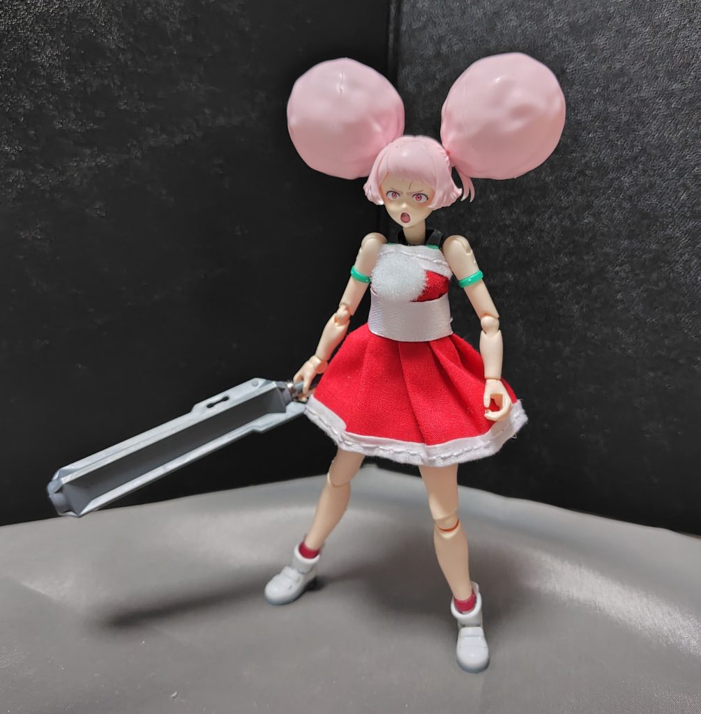 「何であーしがこんな格好をしなきゃならねーんだオラァ!!」