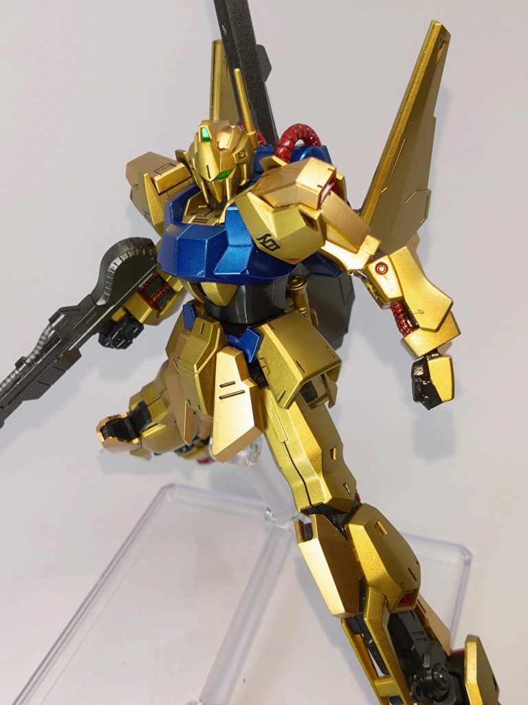 最後はHG百式です。2024年の第一号でした。それまで水星シリーズしか作ってなかったので、色々勉強になりました。