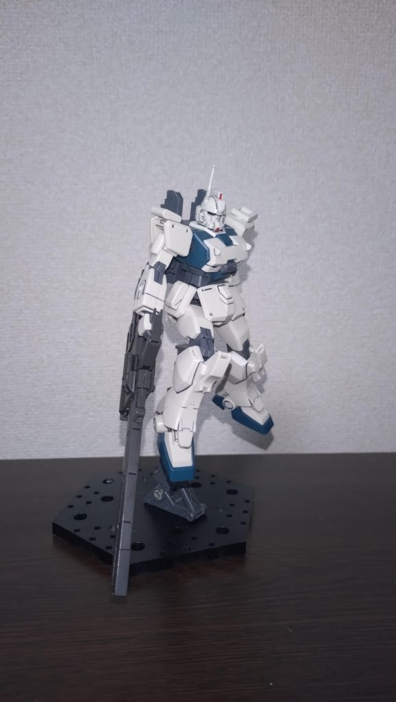 鉄血の武器も合うかなと思い、大型レールガンも装備