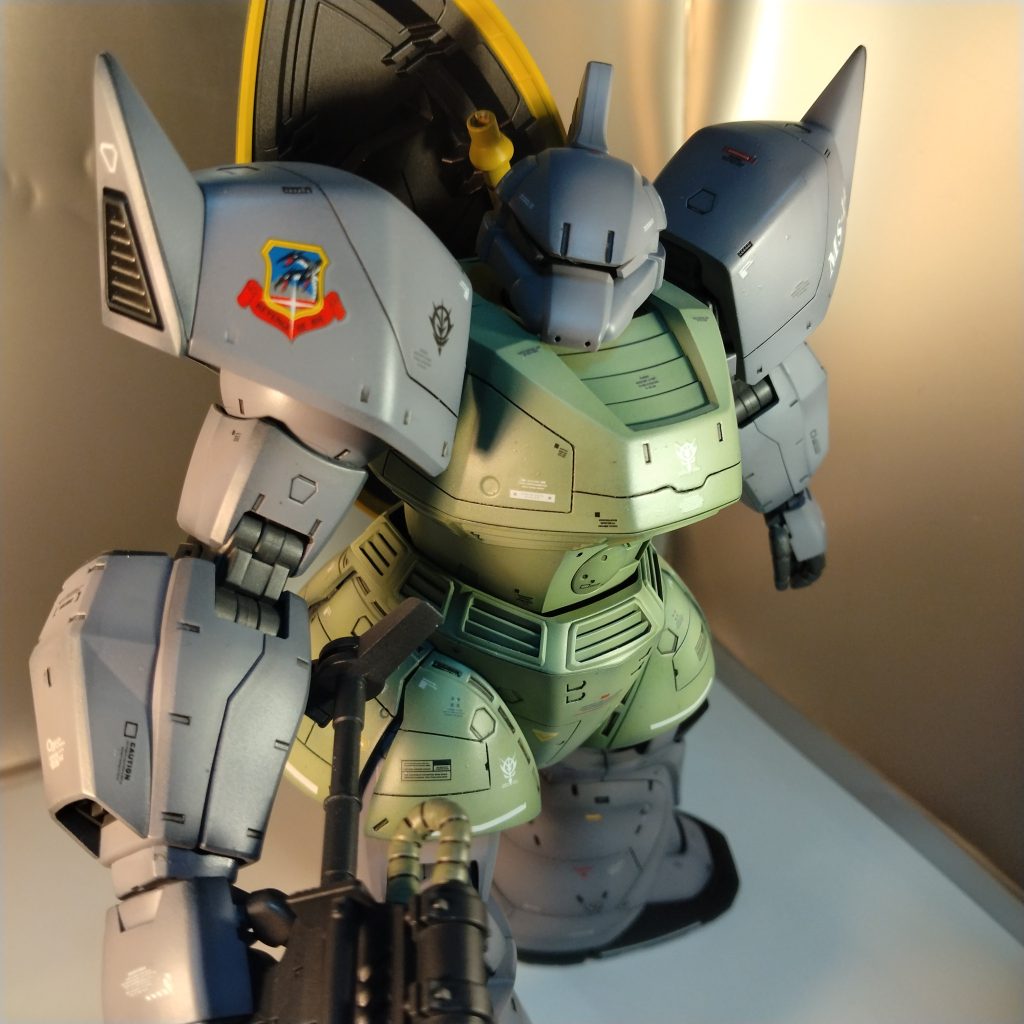 画像では、ちょっとわかりづらいですが、いつものごとくワンパターンですが!スジ彫り入れてからのグラデーション塗装です!