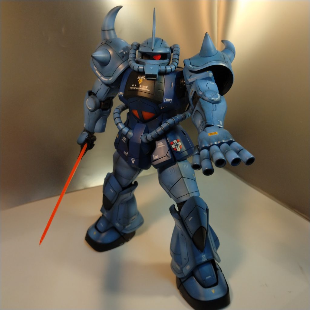 スジ彫り追加してグラデーション塗装です!