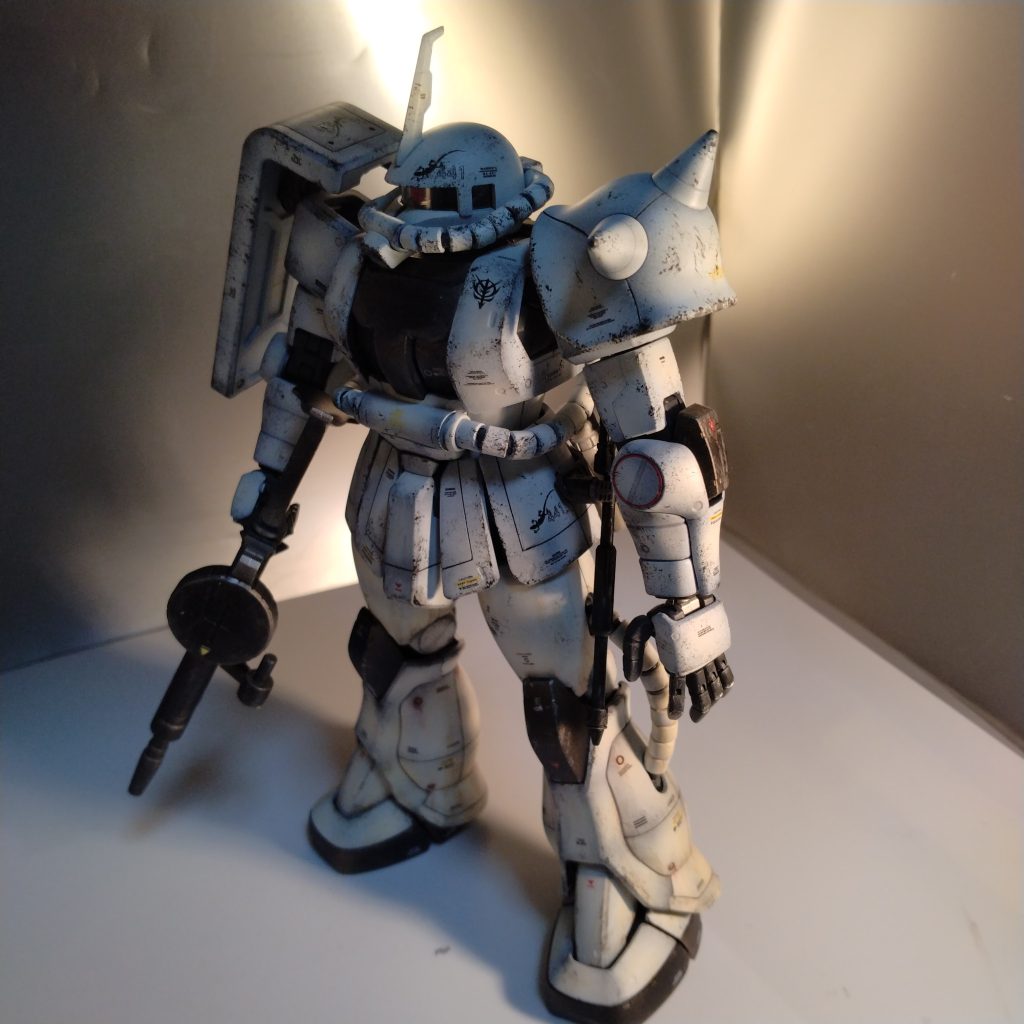 ザクマシンガンとバズーカはマグネット仕込んでます!最近は持たせるのが面倒な武器には、よくマグネット仕込んでます!(笑)