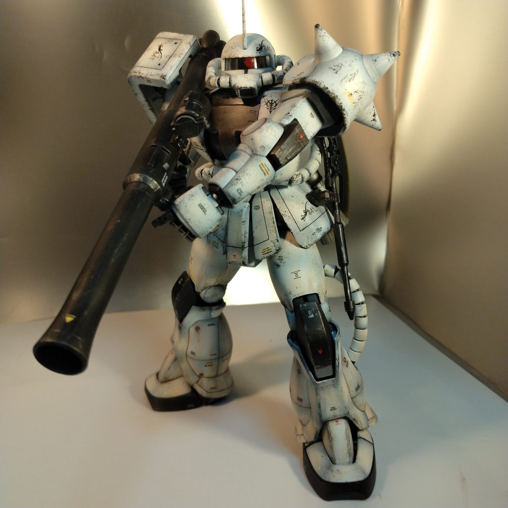 MGザクver2.0ホワイトオーガーでした!次はMGグフカスタムやります!早くて今晩遅くとも明日からやります!