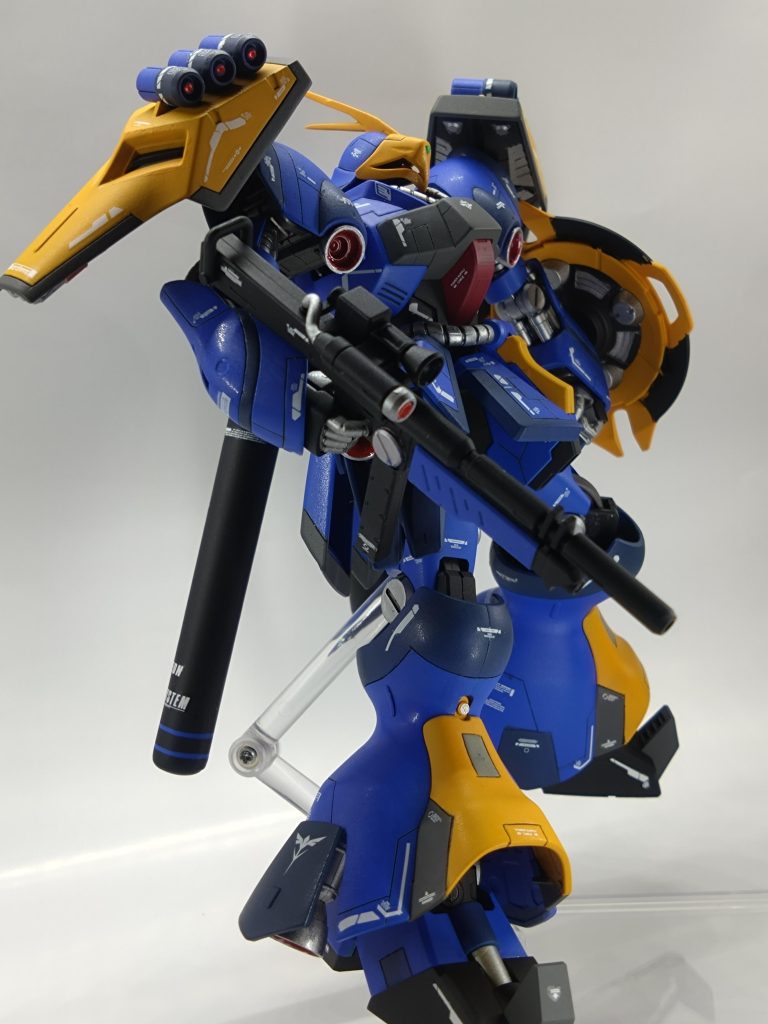 ガンプラを始めて以来、ヤクト・ドーガを格好良く作る事が一つの目標でした。今回の出来は自分で100点は付けられない。それでも格好良い、と思ってくれた方が少しでも居てくれたらとても嬉しいです。2024年は10体作成で締め括りです。最後まで読んで下さりありがとう御座いました！メリークリスマス＆皆様良いお年を！