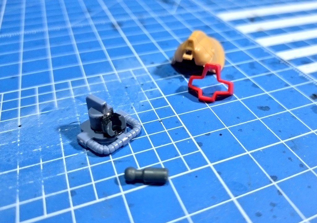 ・モノアイ可動加工前からやってみたかった工作ネットで先人達のブログや記事を参考にやっつける思ったよりもスムーズにできて◎