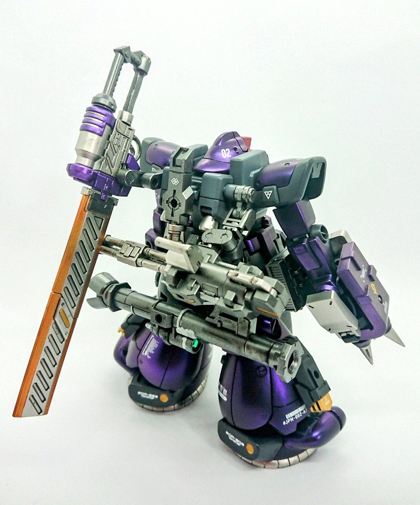 ・機体解説鹵獲されたドム・トローペンをベースにアナハイム社の協力で改造されたカスタムMS追加された装備類が目立つものの内部の改造がメインでありジェネレーター含め試作段階の第2世代MS用の物が搭載されているまた装甲表面にはアナハイムで研究中のビームコート技術が使用されているが目立つ為、パイロットからは不評らしい主な武装は20㍉機関砲、試作型ビームガトリング、ショートバズーカ、3連マルチミサイルポッド、スパイクシールド、試製メガヒートブレード等…な設定です