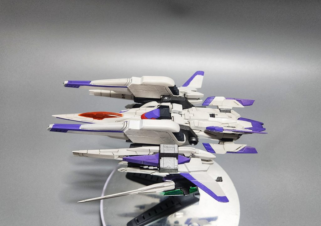 オーライザー本体コックピット部分にフリーダムガンダムの胴体上部部分を被せてあります。設定2ライザーシステムの代わりにマルチロックオンシステムを採用しドッキングしたガンダムの武器管制性能を補助する機能を搭載している。