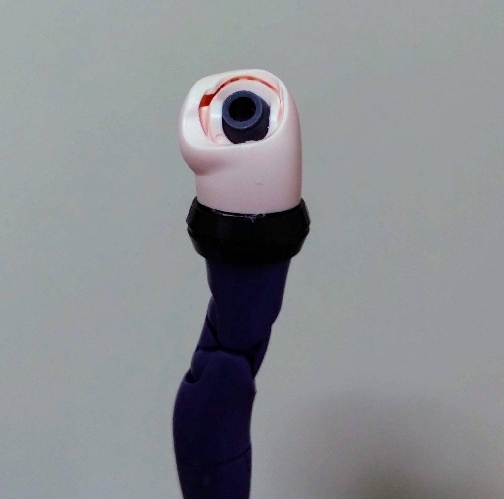 その後、30MS側の股関節部分にポリキャップを使用することで削った軸パーツに負荷をかけることなく差し込むことが可能となっています