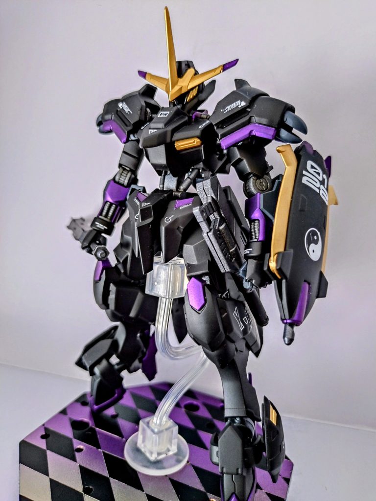 ガンダム端白星–2枚目/制作者：poko69