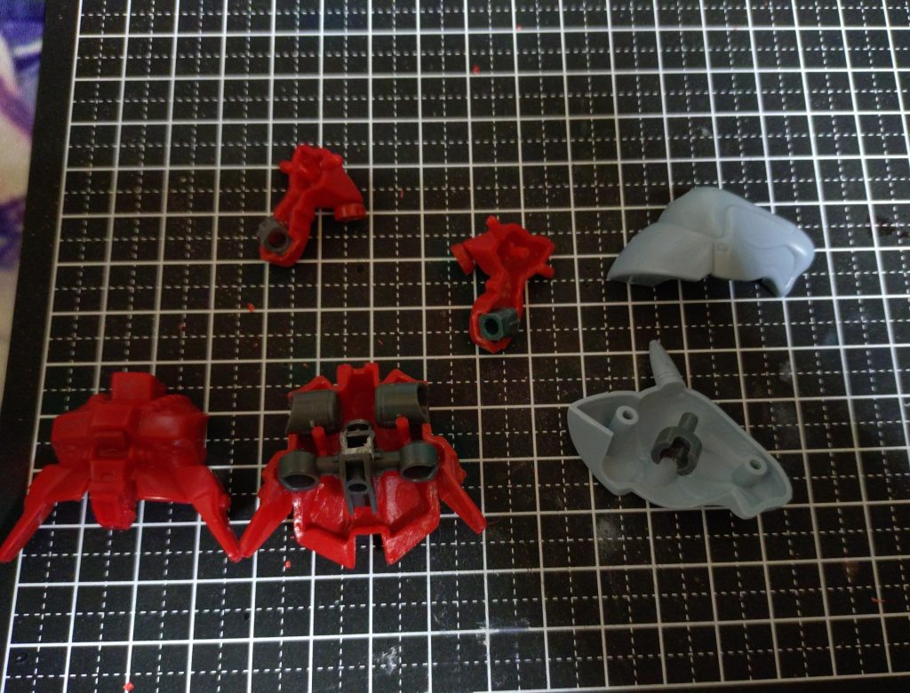 ボールデンを仕込みたかったのですが手持ちが無かったのでジャンクから使えそうなものを色々と拝借手はアンサンブルの物にしました