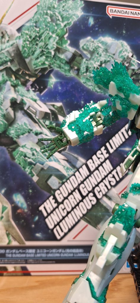 このハンドパーツ全関節が動くのは素晴らしいですが１回取れてしまうと取れ癖ついて大変