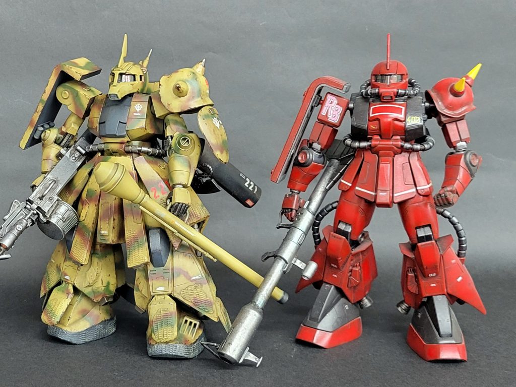 旧MGジョニーライデンザクとの比較。さすがMG、素晴らしいスタイルで太刀打ち出来ませんm(_ _)m 色々手を加えましたが、個人的にはバランス等イマイチな所が多数。近藤版の難しさを痛切に実感。本当にいい勉強になりましたm(_ _)m 最後までご覧いただき、ありがとうございました。