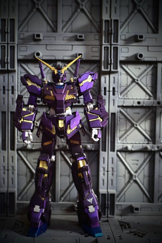 今回投稿させていただくのは正史とは異なり、『月の女帝』マーサ・ビスト・カーバインの横槍が入らずに、ユニコーンガンダムが滞りなく袖付きに譲渡されたif設定のユニコーンガンダムです。