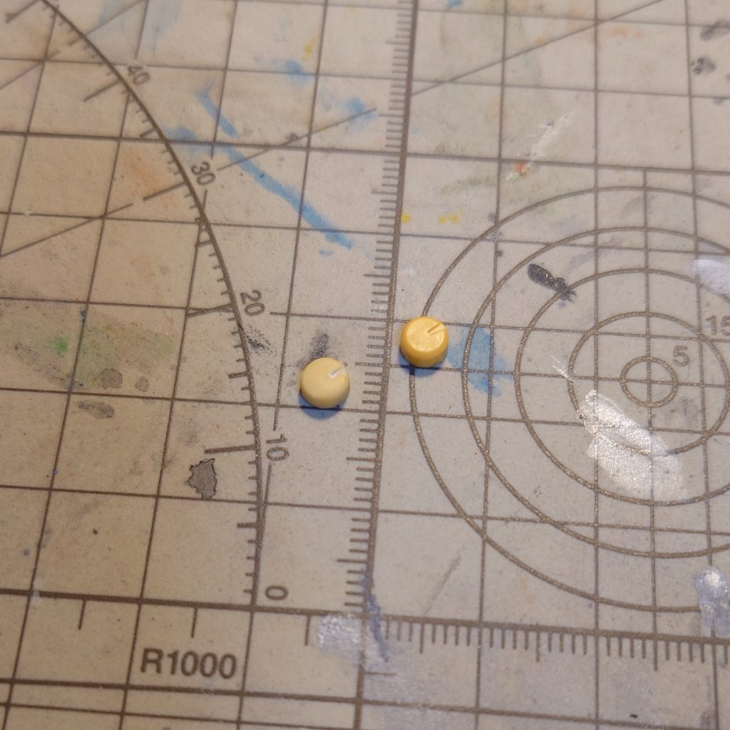 部品注文も在庫なかったので、パテで生成してみました。