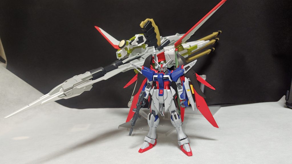 デスティニーガンダムSpecⅡとゼウスシルエット、装着前。