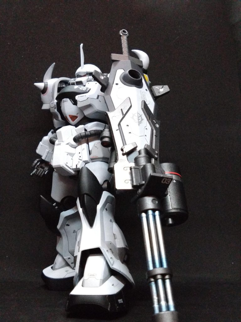 ガトリングは重すぎて支えられません、、、