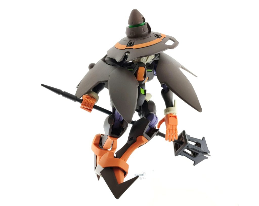 箒のように跨り移動したりします。