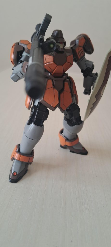 とても作りやすく良いキットでしたがさすがにマグアナック隊は無理。また機会があれば違う色に塗ったり武器を色々変えてみたりやってみたいと思います。