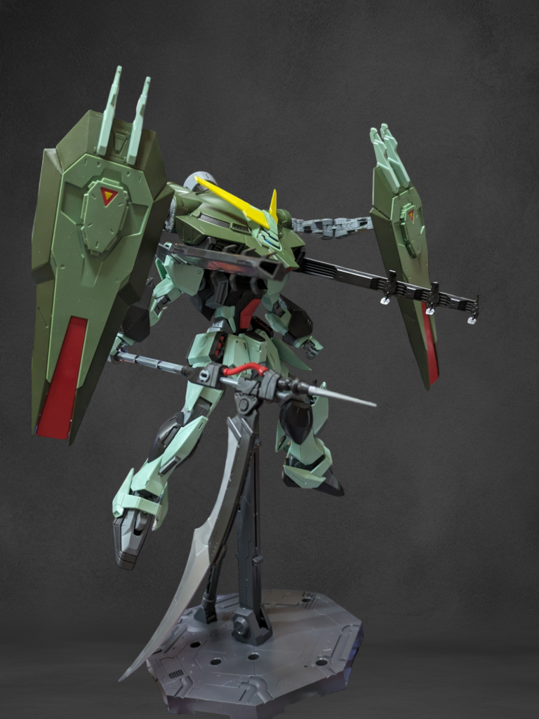 フォビドゥンガンダム–4枚目/制作者：EclairFF13