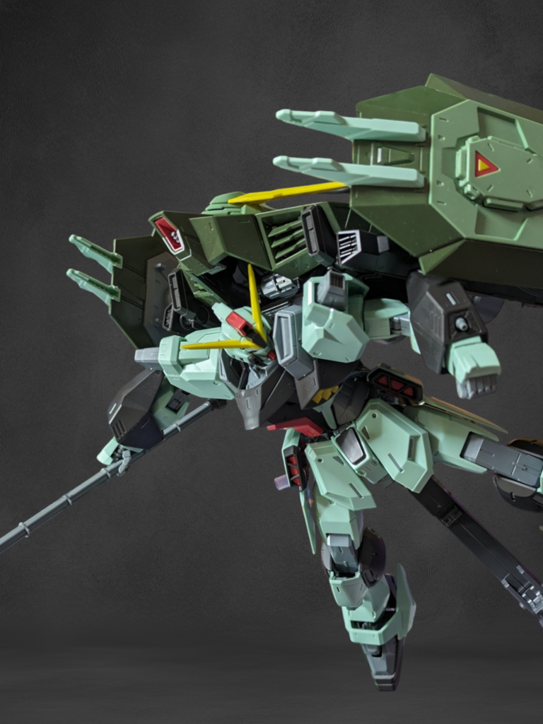 フォビドゥンガンダム–2枚目/制作者：EclairFF13