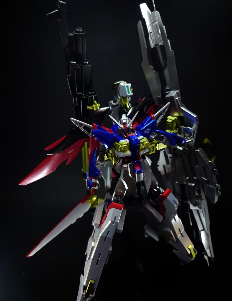 MMI-GAU26 17.5mm CIWS頭部に2門内蔵されたバルカン砲。本機唯一の実弾兵器で、PS装甲を持つMSなどには効果は薄いが、対人制圧やミサイル迎撃などに効果を発揮する。