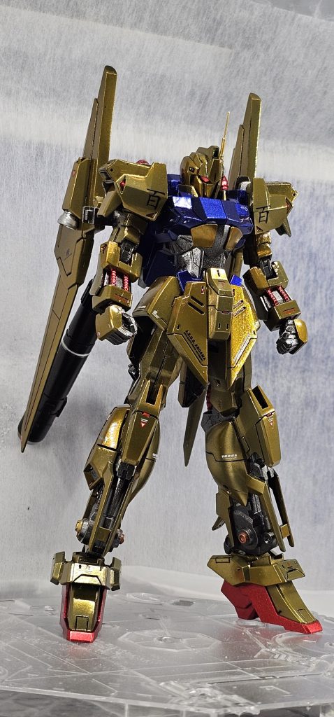 立ち姿が力強さと凛々しさが出るように意識しました。