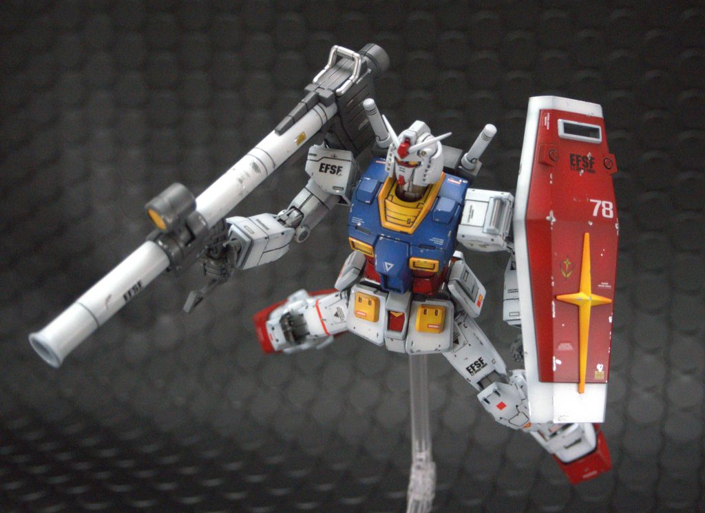 今回も新発売のアクションベースを使ってポージング