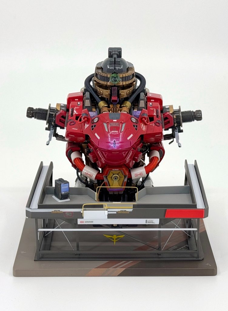 真正面からの構図。ヘッドの外装パーツ装着前にせっかくなので撮影し載せてみました。