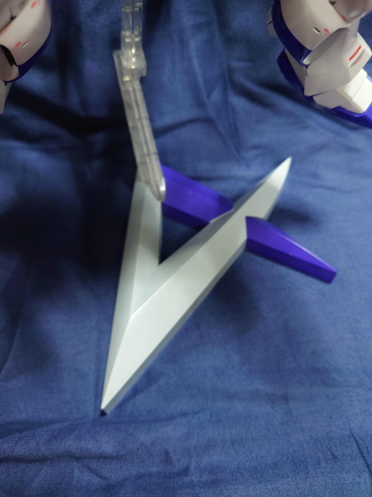 付属の台座は本体カラーに合わせて塗装しました。hws用のパーツが欲しい！！！！再販してください！！！！