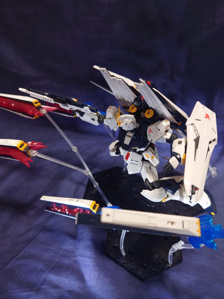 νガンダム　ダブルフィンファンネル装備型–3枚目/制作者：KNZ