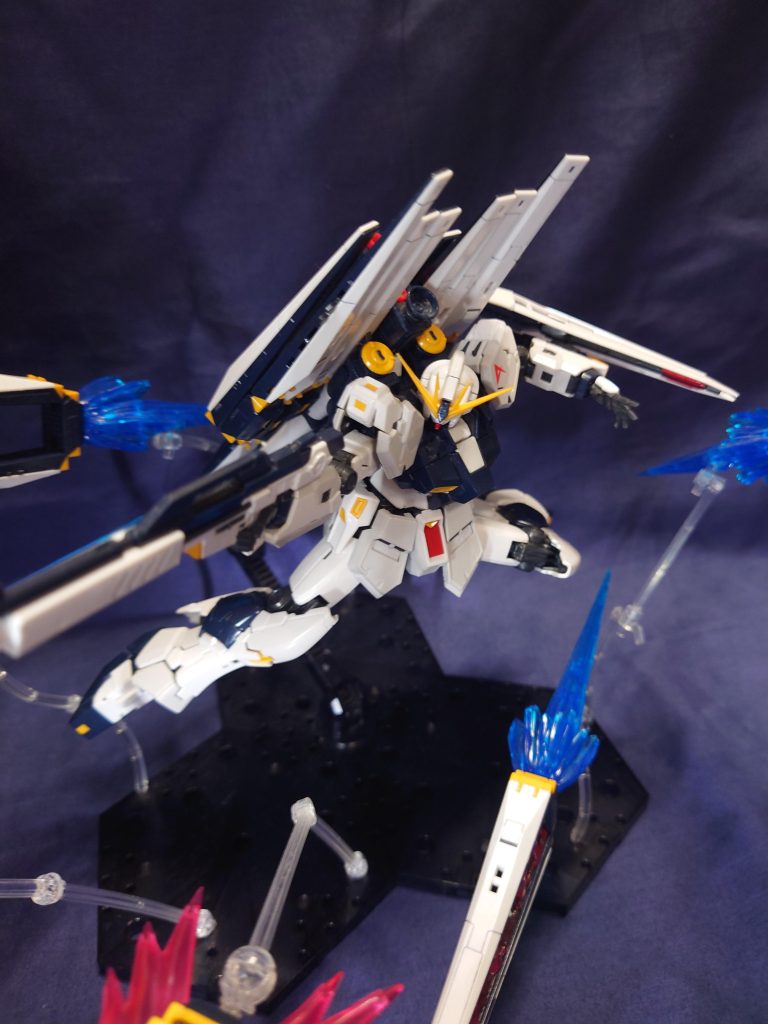 νガンダム　ダブルフィンファンネル装備型–2枚目/制作者：KNZ