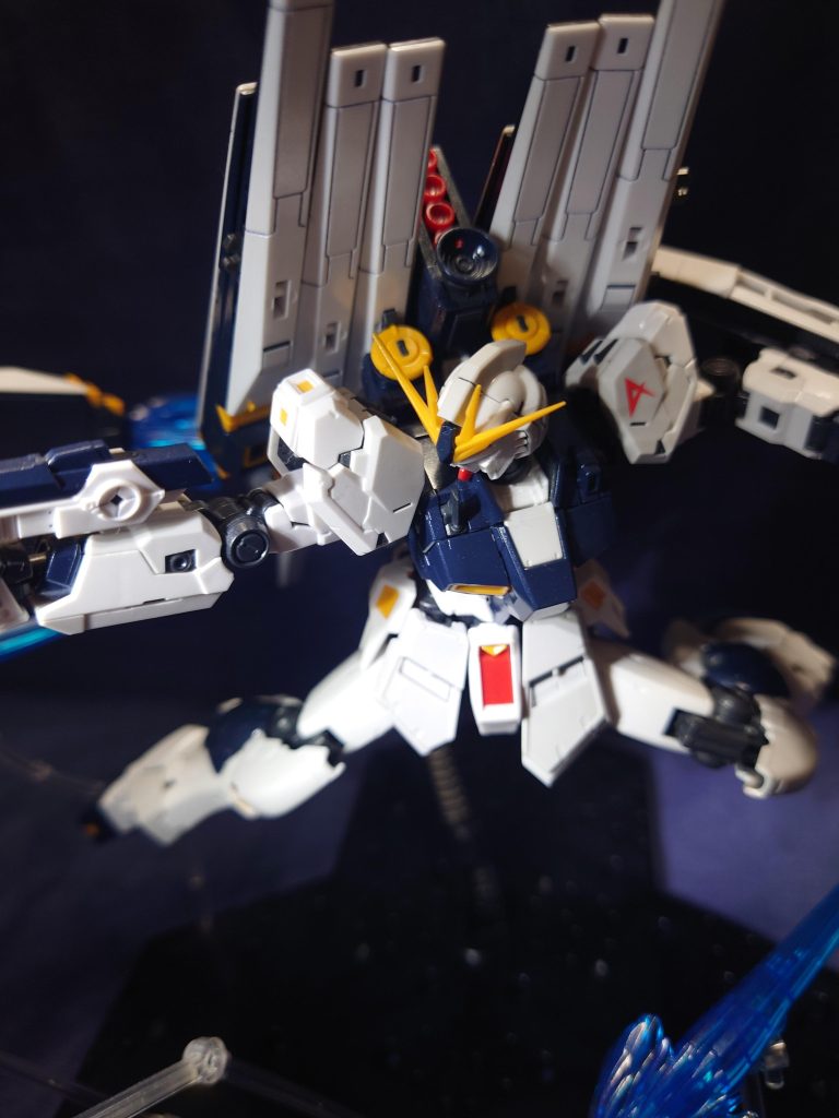 νガンダム　ダブルフィンファンネル装備型–5枚目/制作者：KNZ