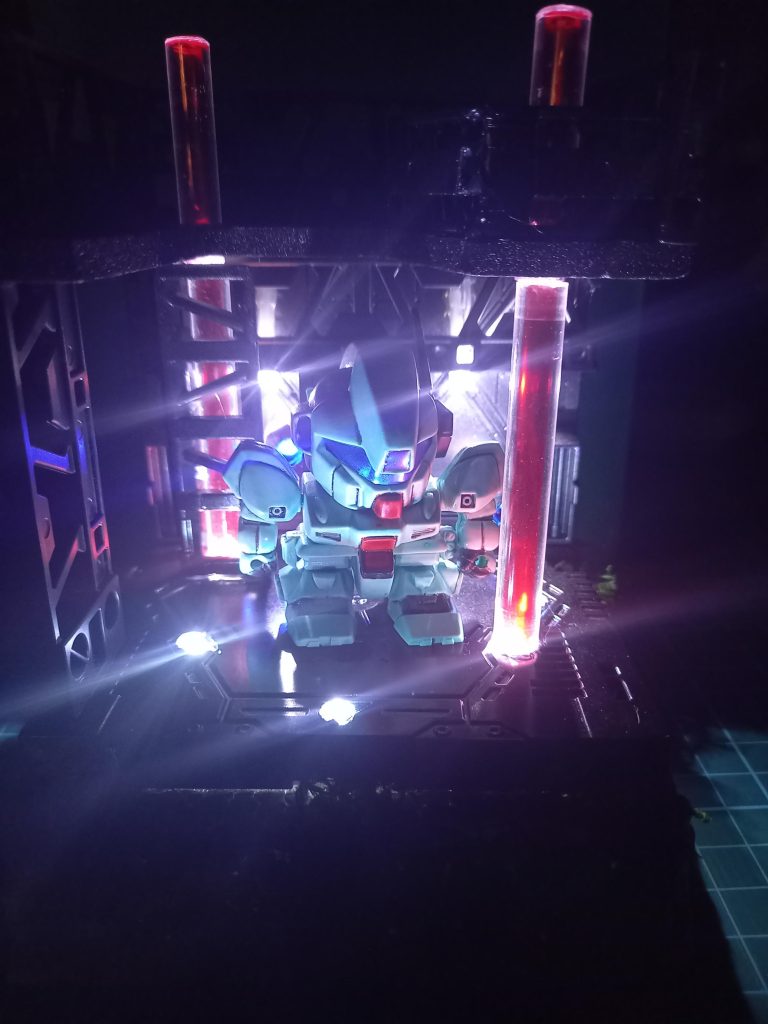 飾るBB戦士を気分で変えつつ、楽しんでガンプラ作ろうと思います😁