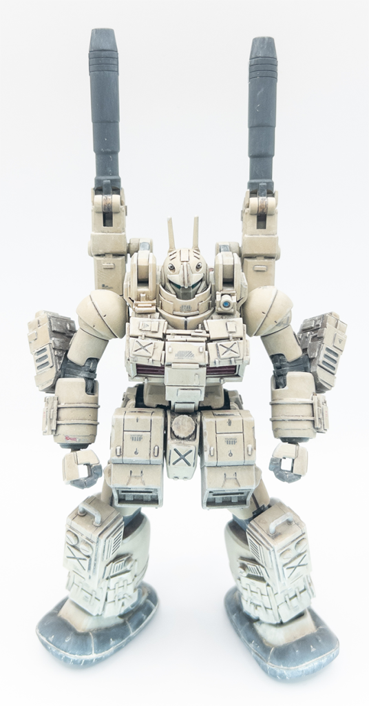 フロントホバーリング走行による曲線的な移動スタイルにより、位置の予測がされやすくなる為に上がった被弾率を軽減するために追加装甲まみれなお、追加装甲は本体の強度に比べて数段落ちるので被弾するたびに弾け飛ぶことで本体を守る設計なので使い捨てです