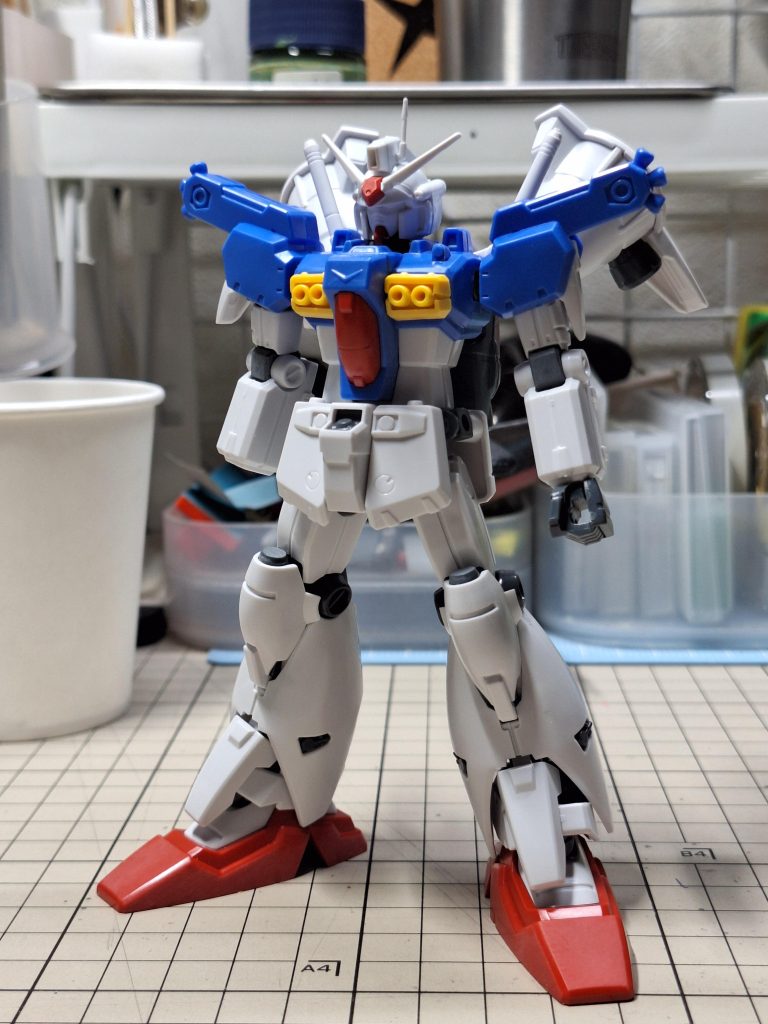 パチ組した時は絶望しかけました。( ﾟДﾟ)塗分けの多さ、モールドの彫り直し多数＋面出し、肩スラスターのこれじゃ無い感、、、、。まぁ、覚悟はしてましたけどね、、、。なんとかやり切ったのでは無いでしょうか？(*'ω'*)