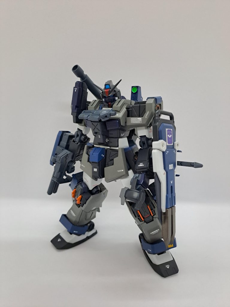 鞘に収めたKATANA–2枚目/制作者：遠藤俊彦